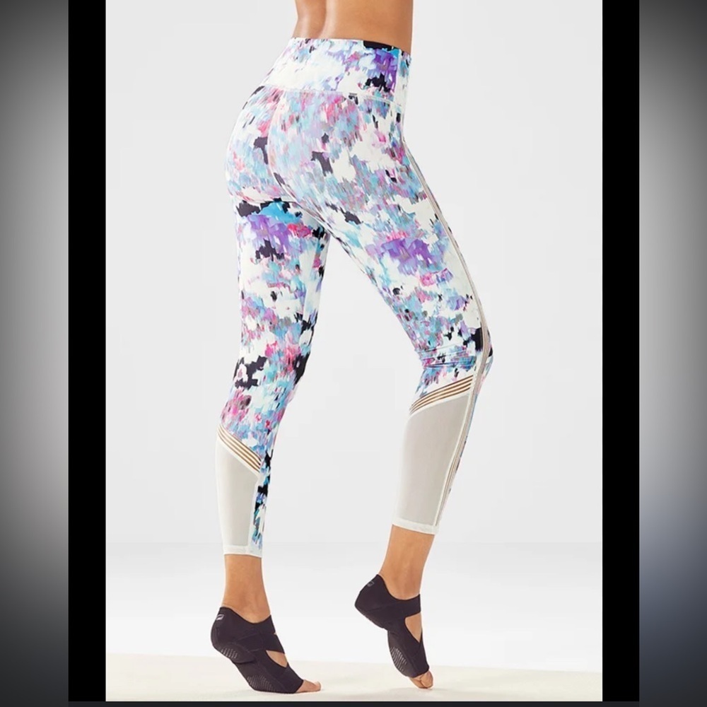 Fabletics Floral Fresco Define Powerhold High Waisted 7/8 Leggings